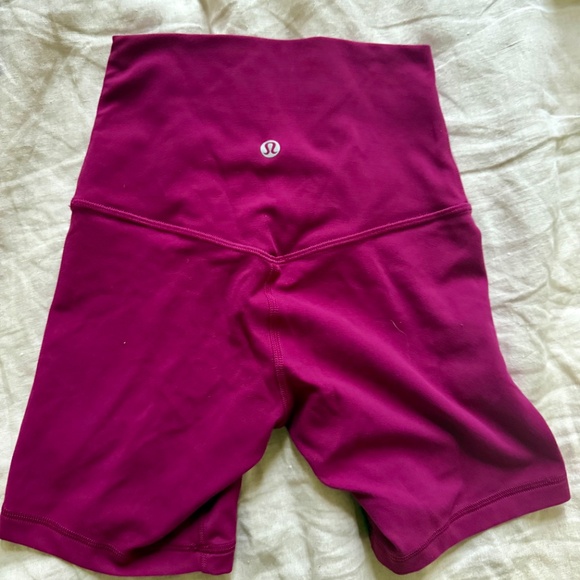 Lululemon Align High Rise Shorts 4" Size 0 Magenta Smoke - Picture 1 of 2